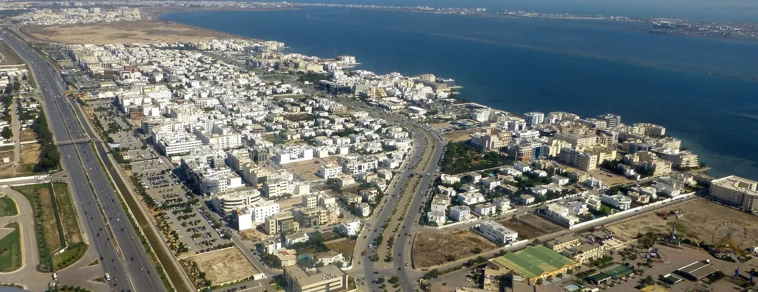 Vue panoramique du quartier des Berges du Lac à Tunis.